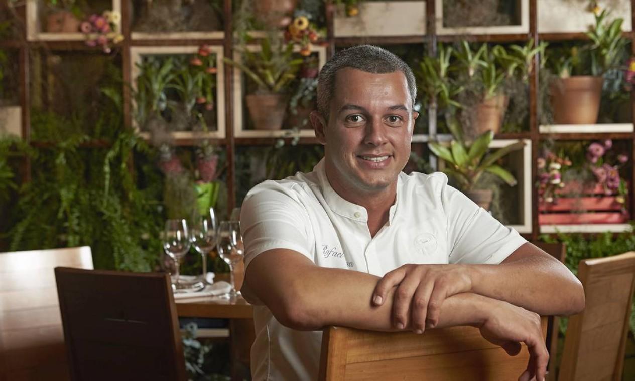 DESTAQUE DO IRON CHEF BRASIL ANUNCIA NOVO RESTAURANTE Cobertura